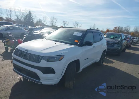 2024 Jeep Compass Limited 4X4 z USA, uszkodzony, nr VIN 3C4NJDCN9RT136516